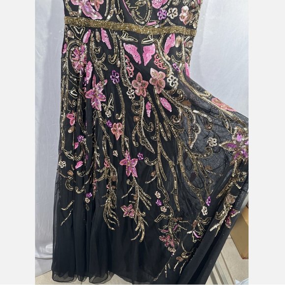 NWT $698 Mac Duggal [ 14‎ ] V-Neck Floral Embellished Gown in Black Pink - Picture 11 of 15